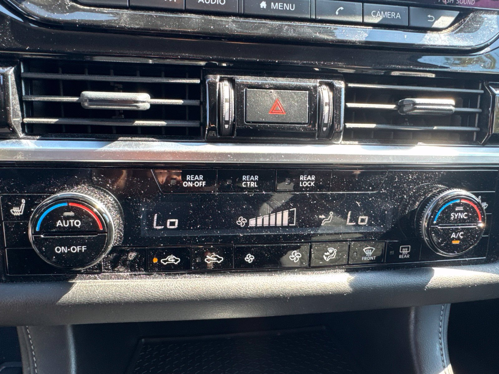Used 2025 Nissan Pathfinder SV FWD image 21