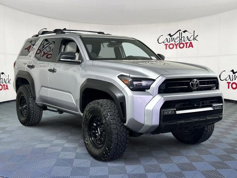 Used 2025 Toyota 4Runner SR5 image 3