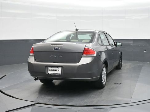 Used 2011 Ford Focus S image 7