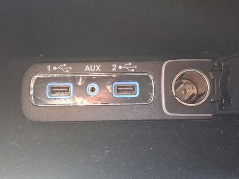 Used 2018 Jeep Grand Cherokee Altitude AWD/4WD image 28