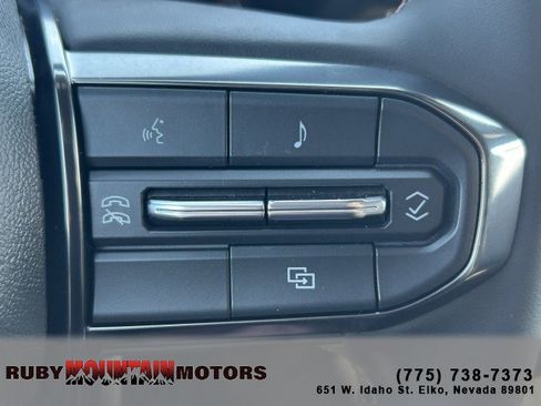 Used 2025 GMC Canyon AT4 AWD/4WD image 13