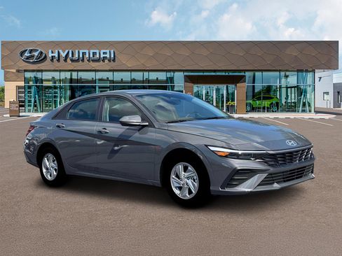 New 2026 Hyundai Elantra SE image 10