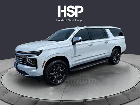 Used 2026 Chevrolet Suburban Premier AWD/4WD image 1