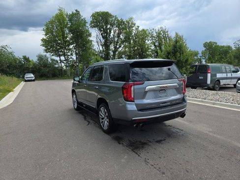 Used 2021 GMC Yukon Denali w/ Denali Premium Package AWD/4WD image 5