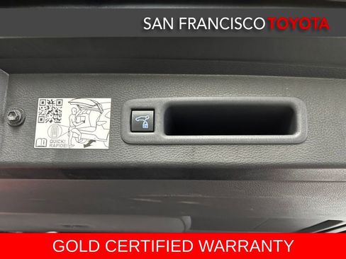 Certified 2021 Toyota Sienna Limited image 47