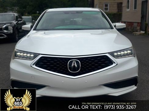 Used 2018 Acura TLX FWD image 2