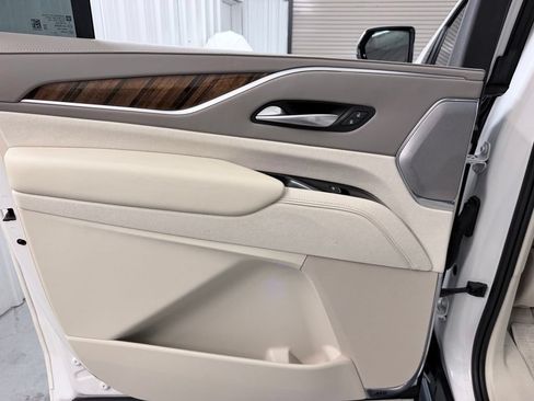 Used 2023 Cadillac Escalade ESV Premium Luxury Platinum w/ LPO, Radiant Package AWD/4WD image 41