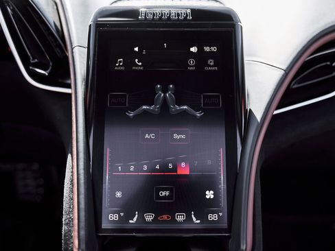 Used 2024 Ferrari Roma Spider RWD image 65