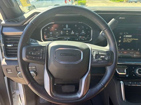 Used 2025 GMC Sierra 2500 Denali Ultimate AWD/4WD image 18