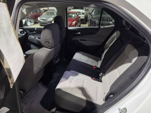 Used 2020 Chevrolet Equinox LT AWD/4WD image 25