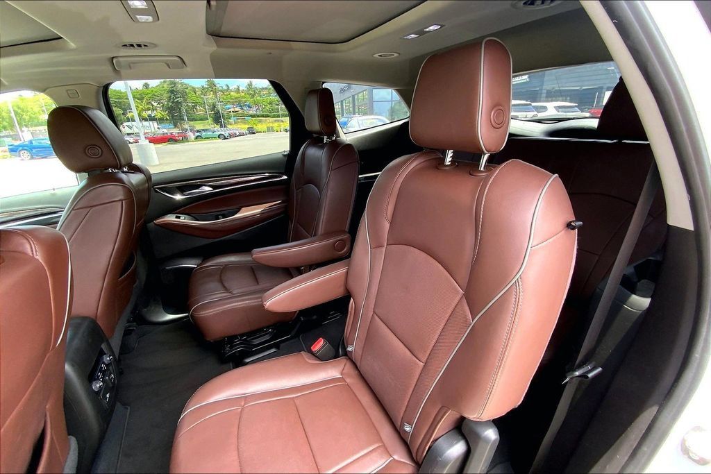 Used 2018 Buick Enclave Avenir w/ Avenir Technology Package FWD image 23