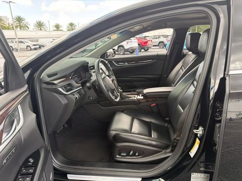 Used 2017 Cadillac XTS Luxury FWD image 9