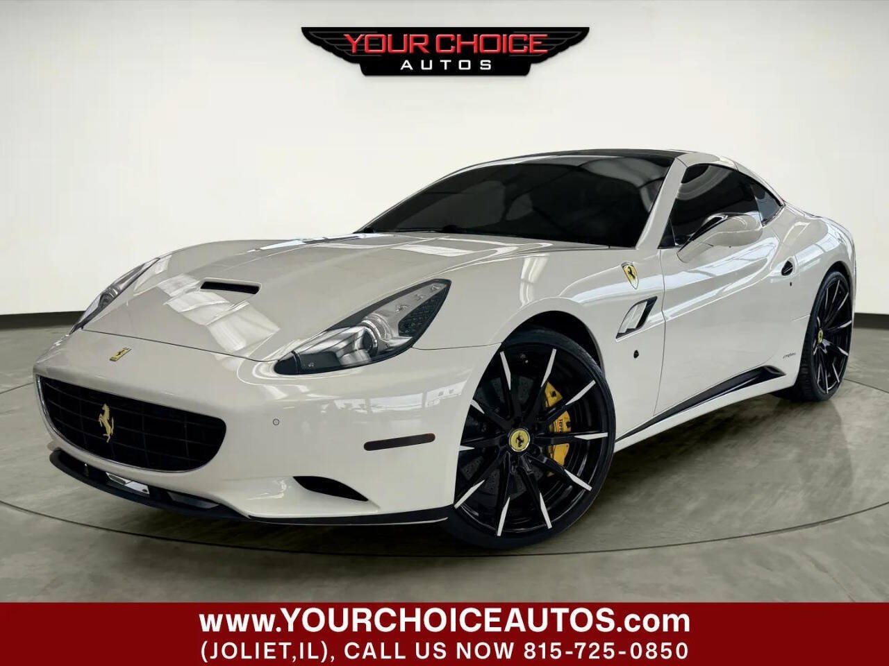 Used 2012 Ferrari California RWD image 2