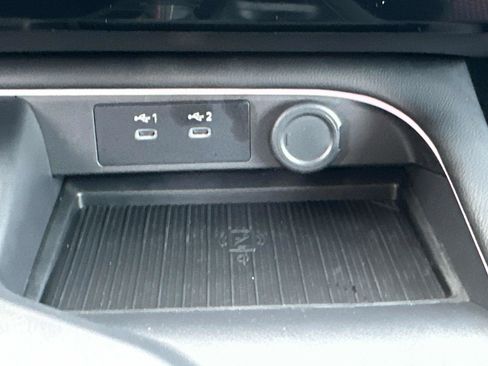 New 2026 Nissan Sentra SR w/ Floor Mat Package FWD image 35