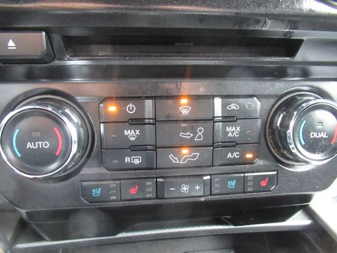 Used 2015 Ford F150 Lariat AWD/4WD image 21