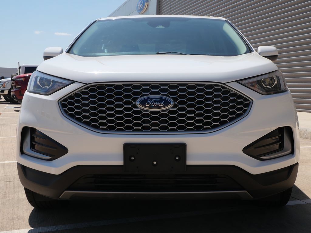 Used 2024 Ford Edge SEL AWD/4WD image 4