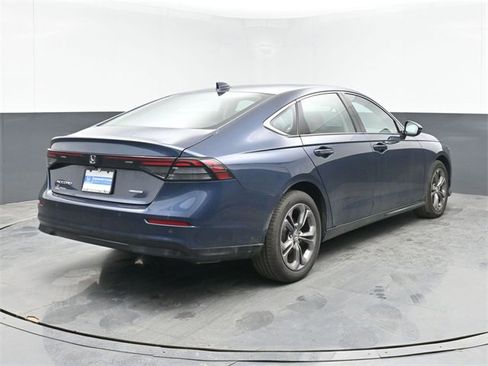 Used 2025 Honda Accord EX-L image 10