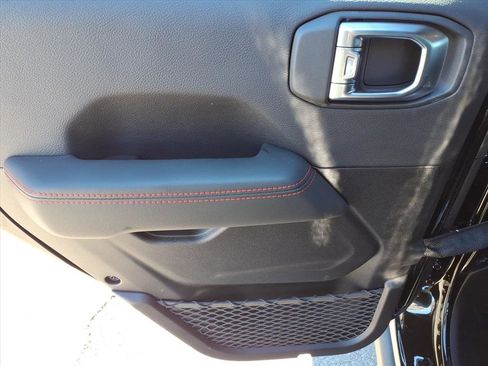 New 2026 Jeep Wrangler Unlimited Rubicon image 34