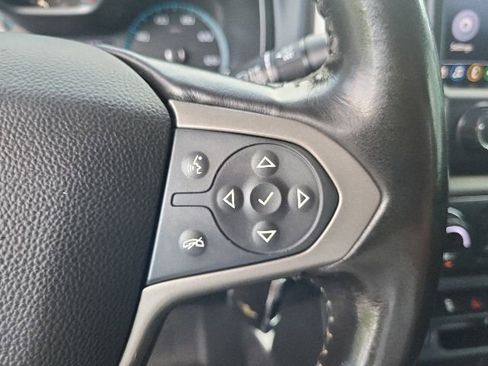Used 2019 Chevrolet Colorado Z71 AWD/4WD image 37