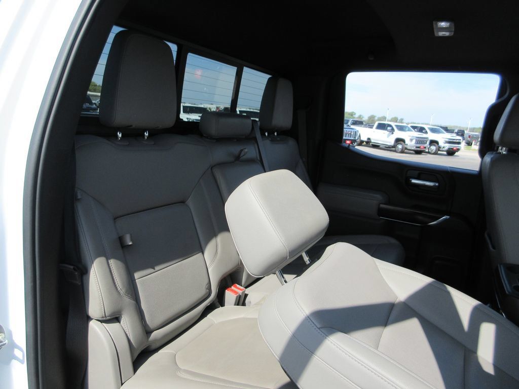 Used 2022 GMC Sierra 1500 SLT w/ SLT Premium Plus Package AWD/4WD image 27