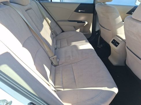 Used 2015 Honda Accord EX image 30