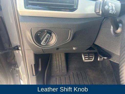 Used 2023 Volkswagen Atlas Cross Sport SEL R-Line AWD/4WD image 20
