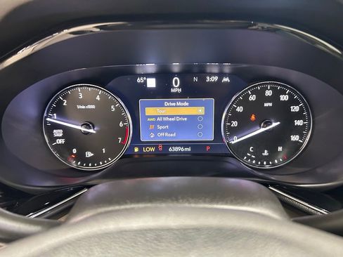 Used 2021 Buick Envision Avenir AWD/4WD image 22
