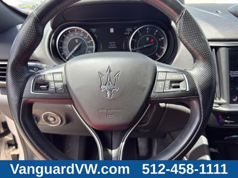 Used 2022 Maserati Levante GT AWD/4WD image 19