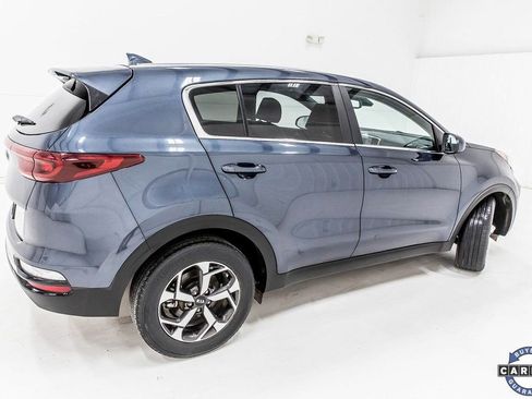 Used 2022 Kia Sportage LX image 8