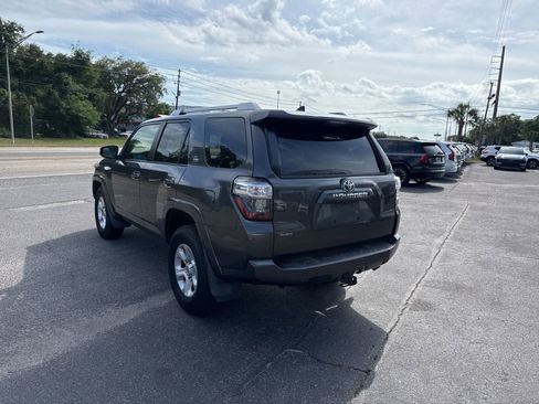 Used 2016 Toyota 4Runner SR5 Premium image 5
