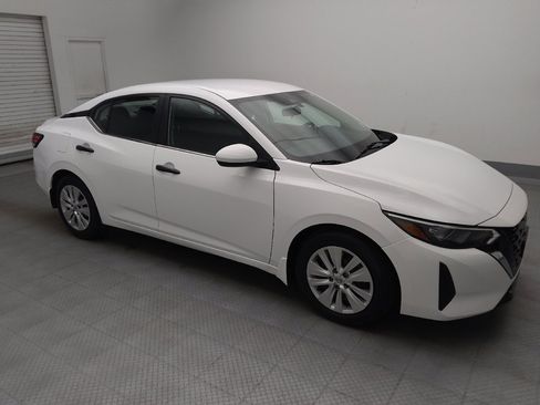 Used 2025 Nissan Sentra S FWD image 11