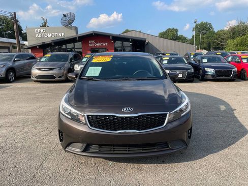 Used 2018 Kia Forte LX image 2