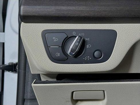 Certified 2025 Audi Q5 2.0T Premium Plus w/ Premium Plus Package image 10