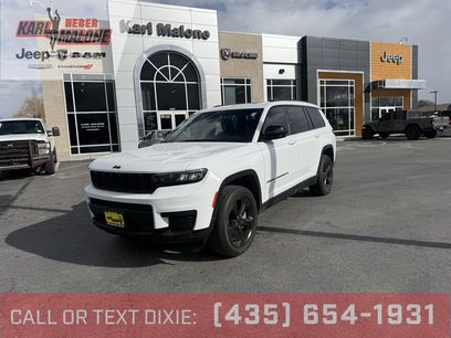 Used 2023 Jeep Grand Cherokee L Laredo