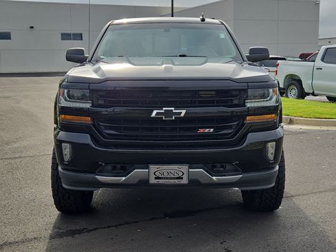 Used 2018 Chevrolet Silverado 1500 LT w/ All Star Edition AWD/4WD image 3