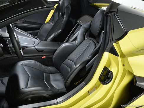 Used 2024 Chevrolet Corvette Z06 RWD image 30