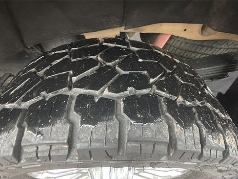 Used 2024 Chevrolet Silverado 2500 LTZ w/ LTZ Premium Package image 36