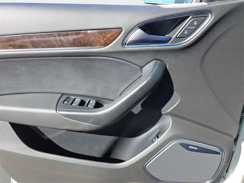 Used 2015 Audi Q3 2.0T Prestige image 22