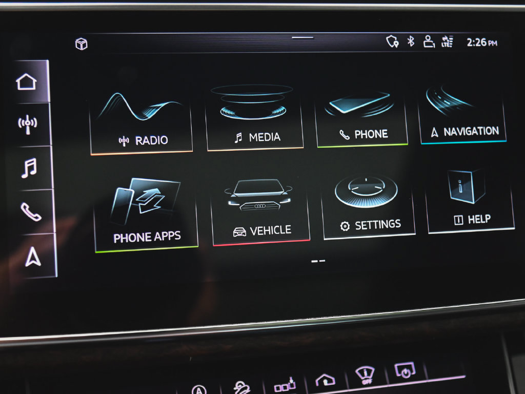 Used 2020 Audi Q8 Prestige AWD/4WD image 24