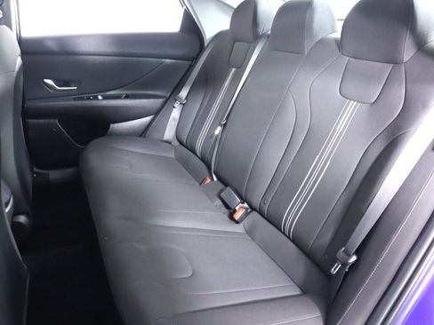 Used 2024 Hyundai Elantra SEL FWD image 32
