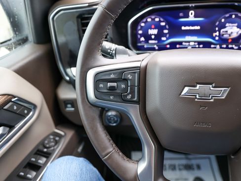 Used 2025 Chevrolet Silverado 1500 LT Trail Boss w/ LT Trail Boss Premium Package AWD/4WD image 54
