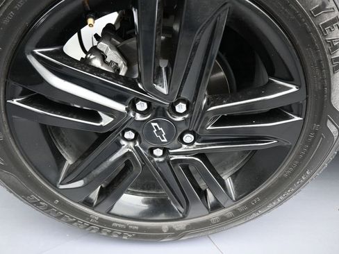 Used 2024 Chevrolet Trax ACTIV FWD image 39