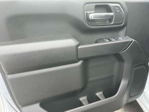 New 2025 GMC Sierra 2500 Pro w/ Convenience Package image 18