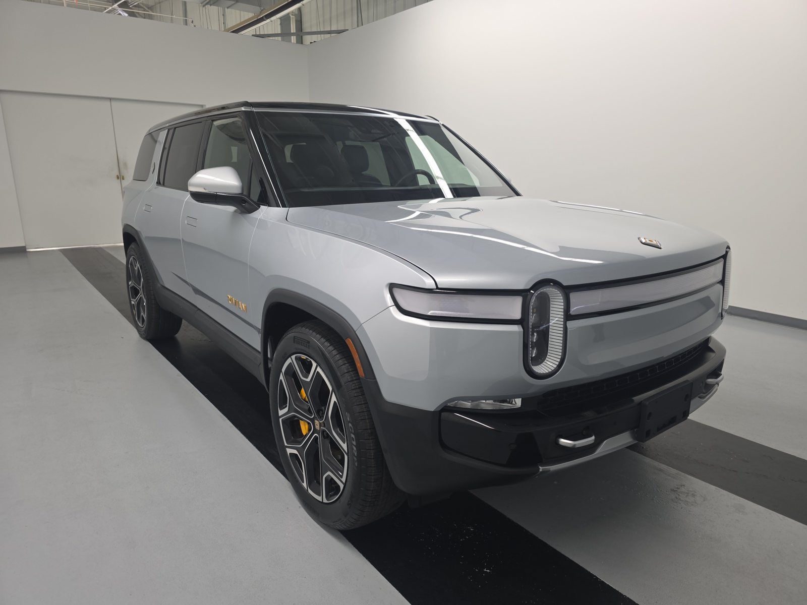 Used 2023 Rivian R1S Adventure Quad AWD/4WD image 7