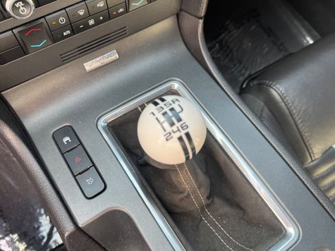 Used 2010 Ford Mustang Shelby GT500 image 16