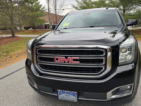 Used 2019 GMC Yukon XL SLT image 9
