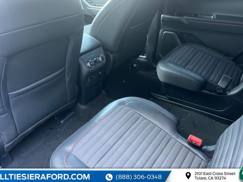 New 2026 Ford Explorer ST-Line w/ ST-Line Street Pack image 13