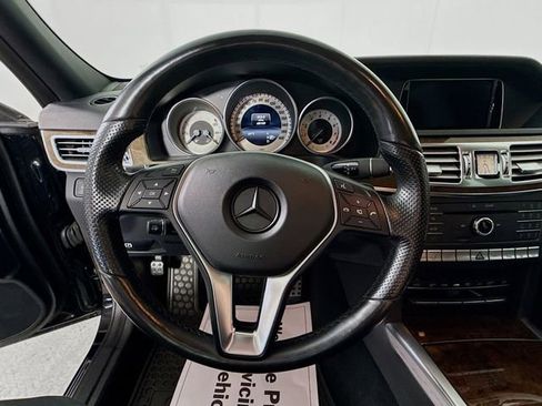 Used 2016 Mercedes-Benz E 400 4MATIC Sedan image 13