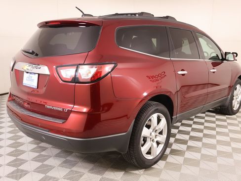 Used 2016 Chevrolet Traverse LT w/ Traveler's Package FWD image 22