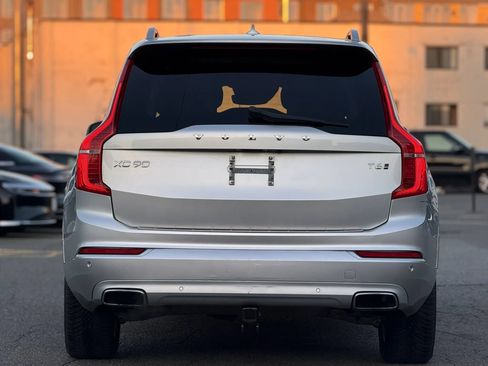 Used 2016 Volvo XC90 T6 Momentum w/ Momentum Plus Package AWD/4WD image 6